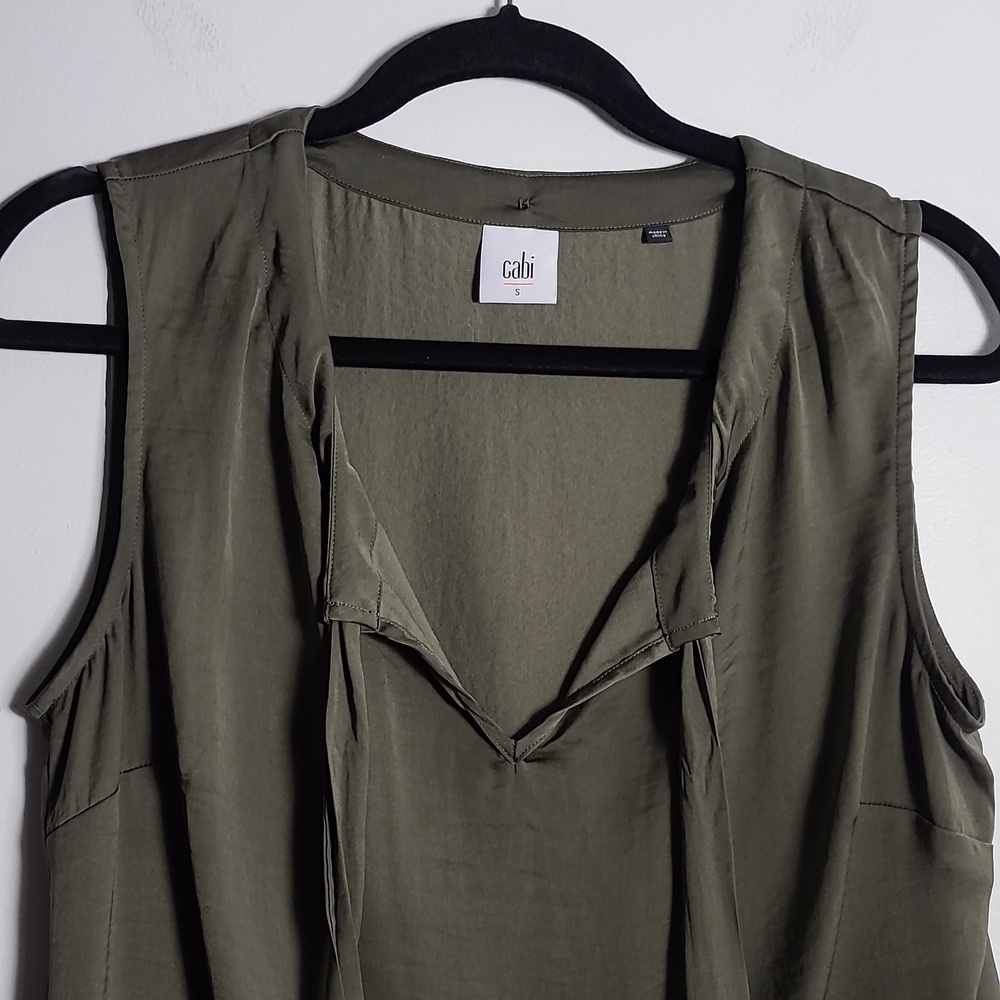 CABI Cinch Blouse Olive Green Sleeveless Tie Front Blouse Size Small - Picture 7 of 15